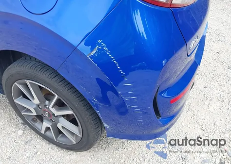 2020 Kia Soul Gt-Line z USA, uszkodzony, nr VIN KNDJ63AU3L7019739